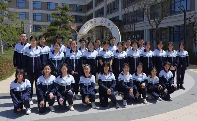 米乐m6官方网站高中生活作文题目高中生作文高中作文例题6个一等奖！烟台天立高中在